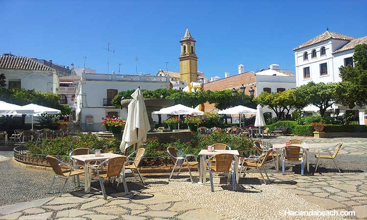 Plaza de las Flores Estepona